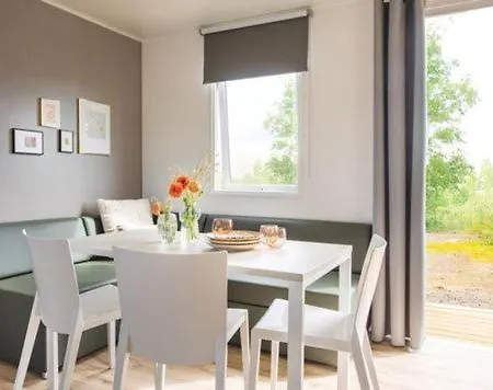 Camping Beau Rivage Kamp alanı *