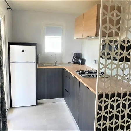 Camping Beau Rivage Kamp alanı *