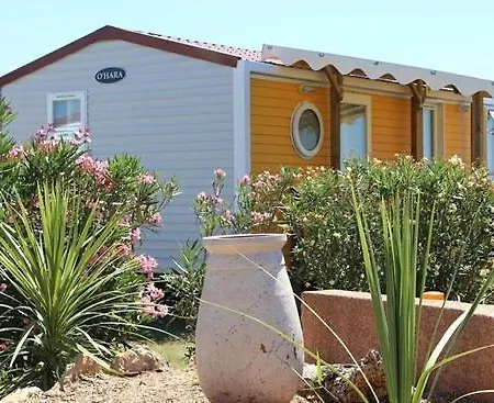 Camping Beau Rivage Kamp alanı *