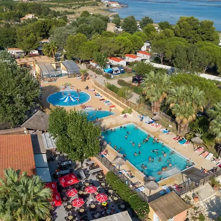 Kamp alanı Camping Beau Rivage *